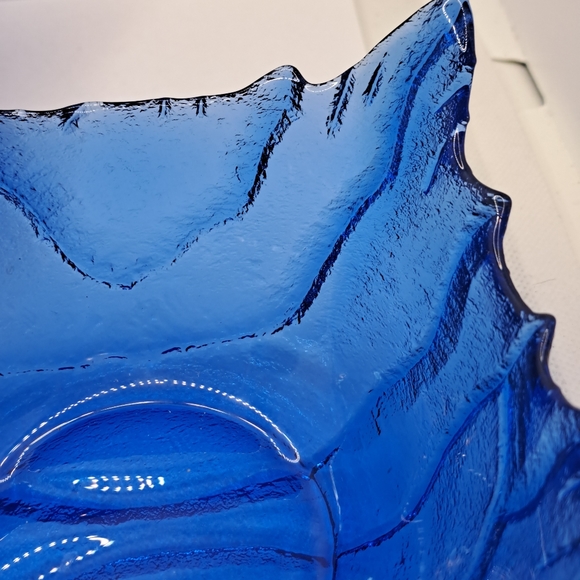 3 Vintage BLUE Viking Glass Spiked Corners Square Bowl. - Picture 5 of 8